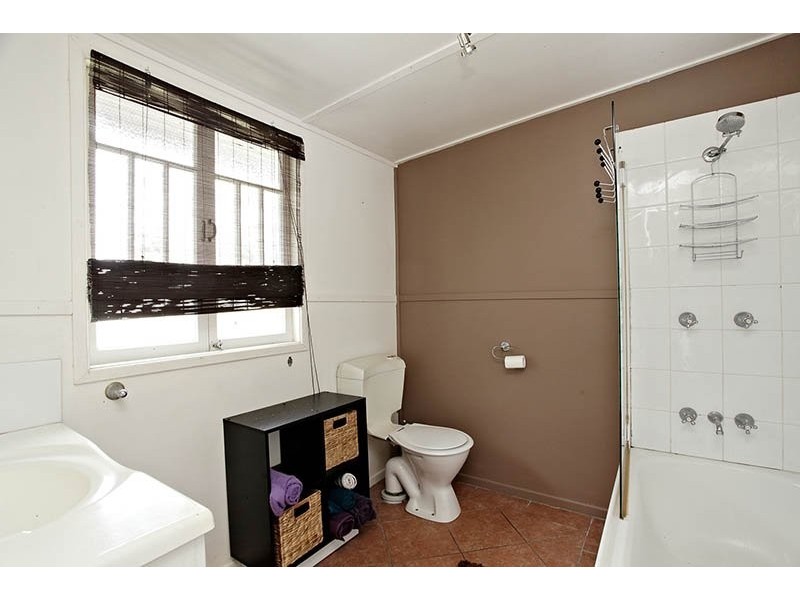 8 Flaxman Street, Banyo QLD 4014