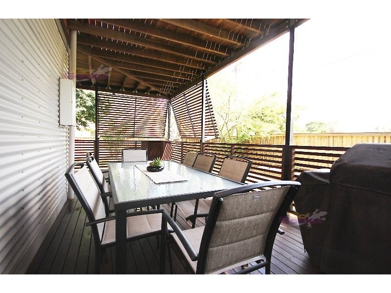 40 Hamilton Rd, Wavell Heights QLD 4012
