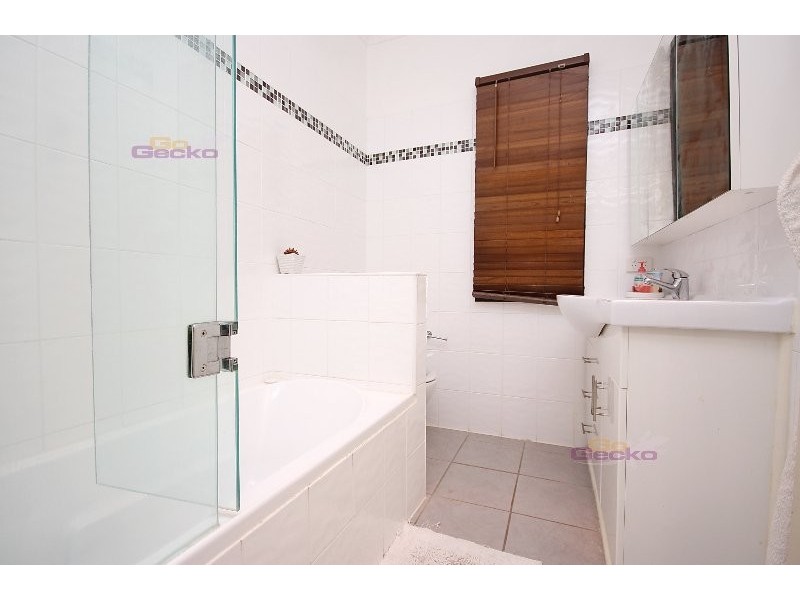 40 Hamilton Rd, Wavell Heights QLD 4012