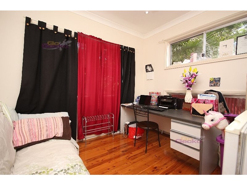 40 Hamilton Rd, Wavell Heights QLD 4012