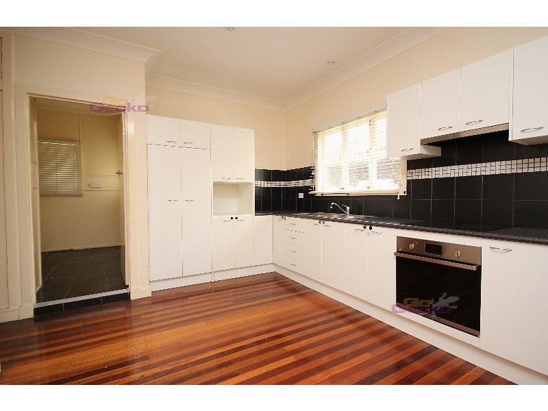 164 Hamilton Rd, Wavell Heights QLD 4012