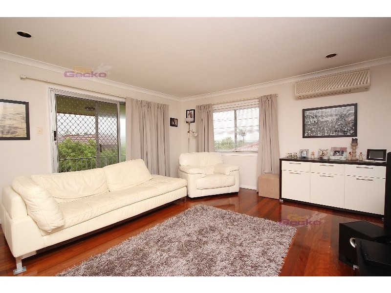 4 Sherry St, Carseldine QLD 4034