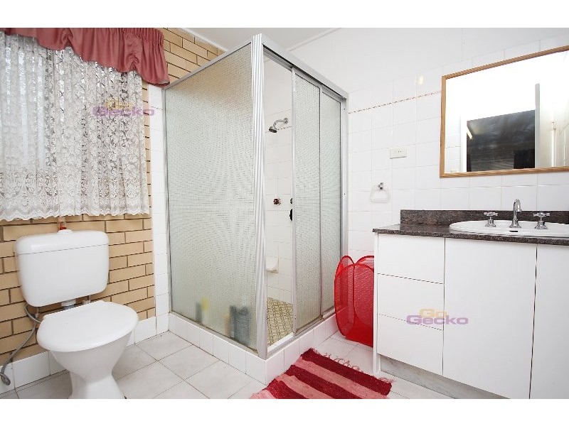 4 Sherry St, Carseldine QLD 4034