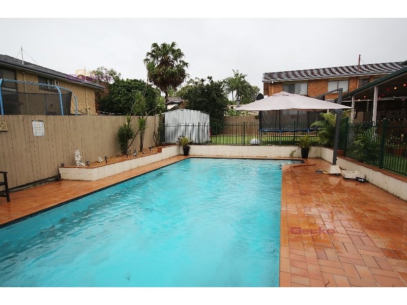 4 Sherry St, Carseldine QLD 4034