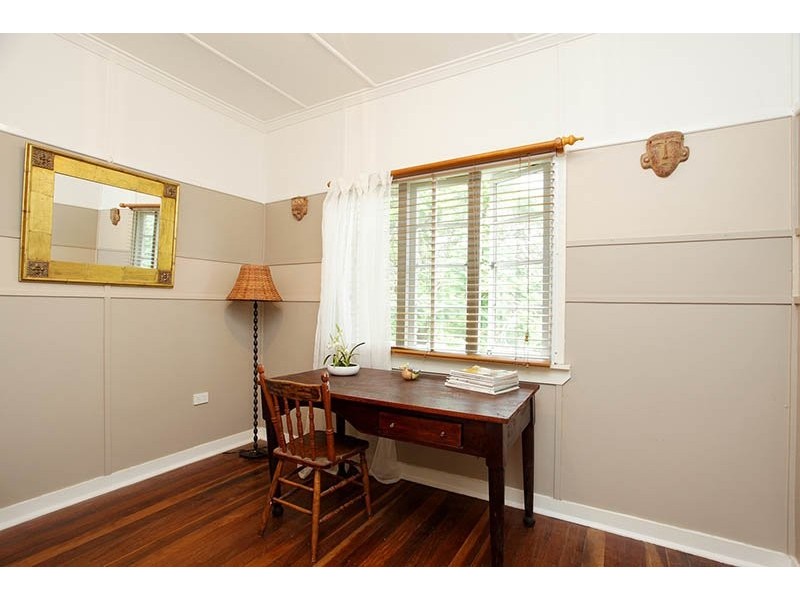 5 Joora Ave, Petrie QLD 4502