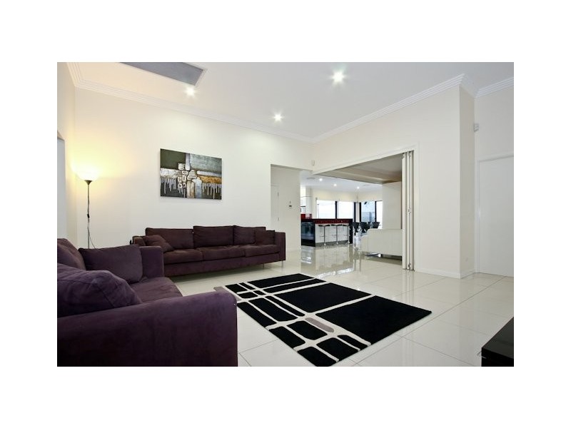 12 Silverbirch Pl, Bridgeman Downs QLD 4035