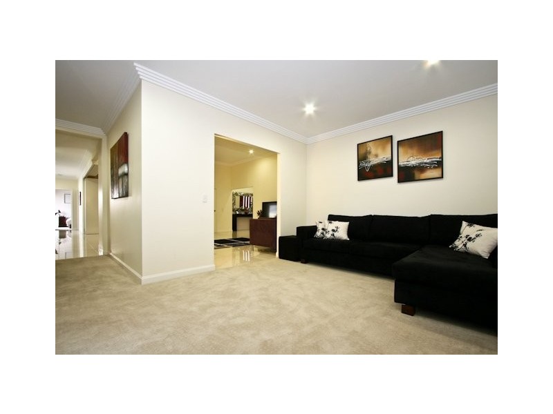 12 Silverbirch Pl, Bridgeman Downs QLD 4035