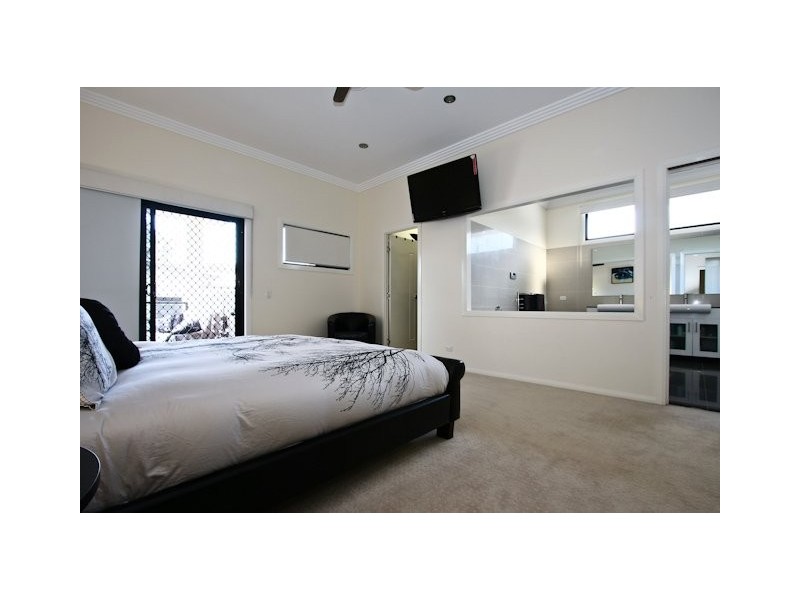 12 Silverbirch Pl, Bridgeman Downs QLD 4035