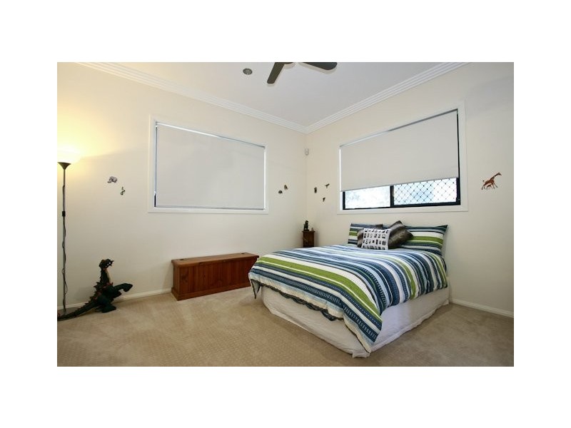 12 Silverbirch Pl, Bridgeman Downs QLD 4035