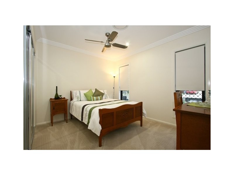 12 Silverbirch Pl, Bridgeman Downs QLD 4035