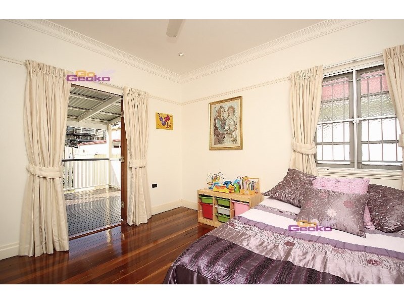 263 Rode Road, Wavell Heights QLD 4012