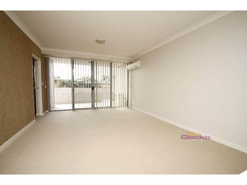 2/6 George St, Deception Bay QLD 4508