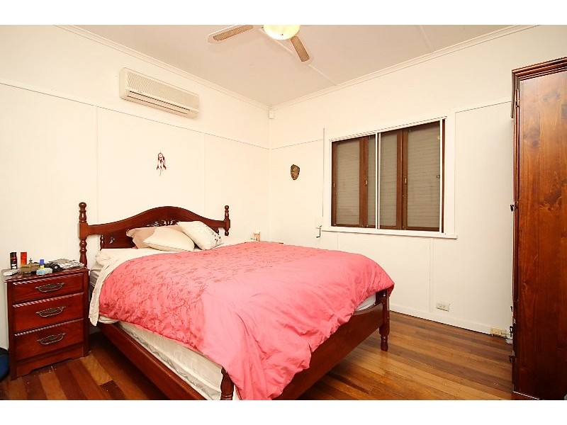 43 Pleystowe Crescent, Hendra QLD 4011