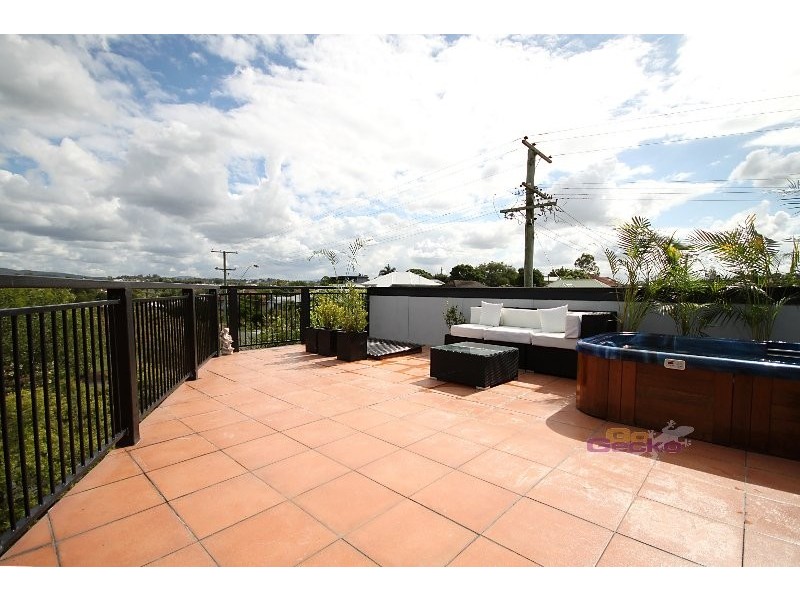 90 Cressey Street, Wavell Heights QLD 4012