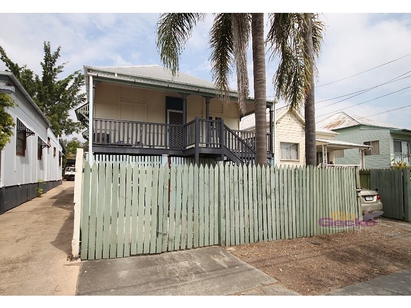 55 Cleveland St, Greenslopes QLD 4120