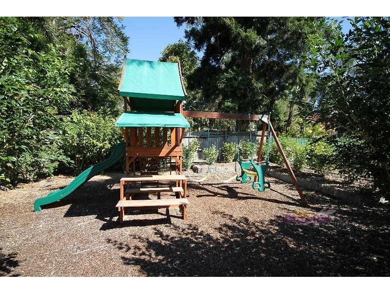 27 Wakefield St, Sandgate QLD 4017