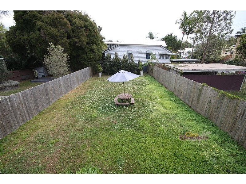 4 Murrell St, Newmarket QLD 4051