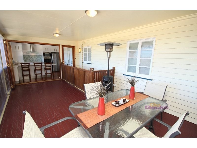 218 Rode rd, Wavell Heights QLD 4012