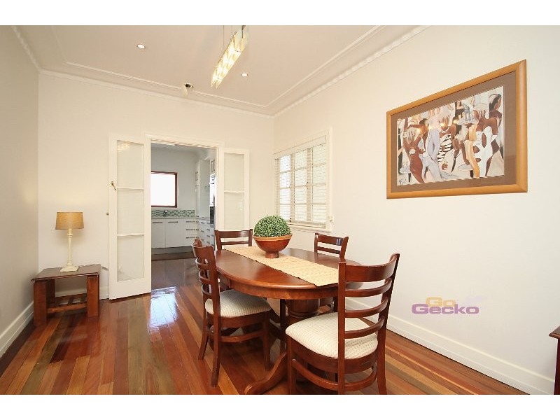 218 Rode rd, Wavell Heights QLD 4012