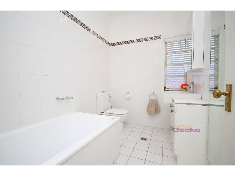 218 Rode rd, Wavell Heights QLD 4012