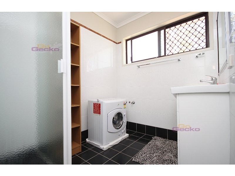 64 Rostrevor Road, Boondall QLD 4034