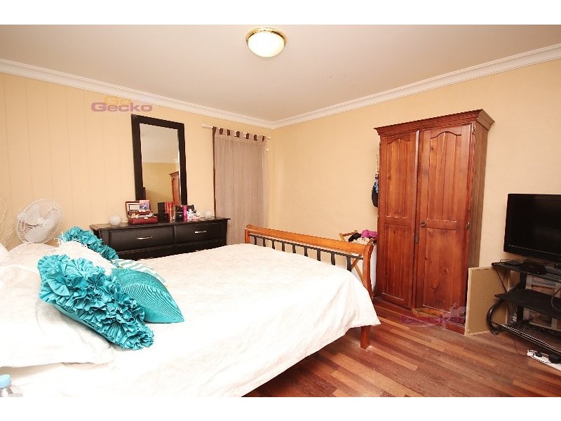 19 Cox Road, Windsor QLD 4030