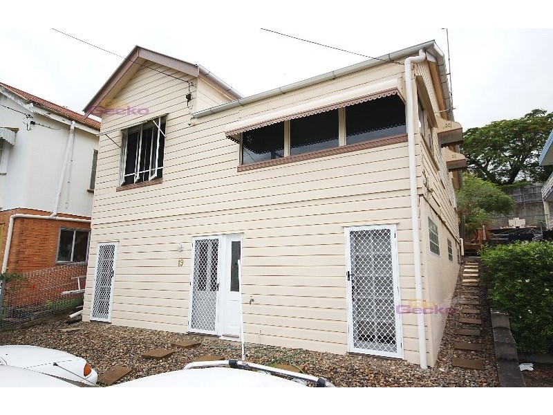 19 Cox Road, Windsor QLD 4030