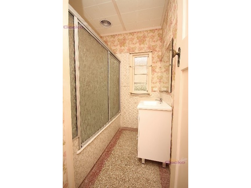 38 Oates Street, Kedron QLD 4031