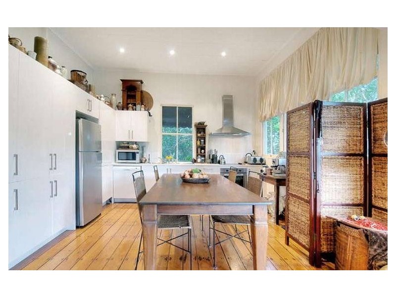 3 Swan Terrace, Windsor QLD 4030