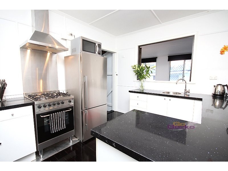 76 Oates Pde, Northgate QLD 4013