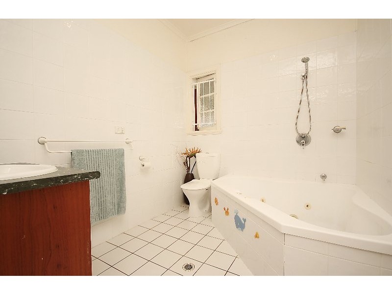 263 Rode Road, Wavell Heights QLD 4012