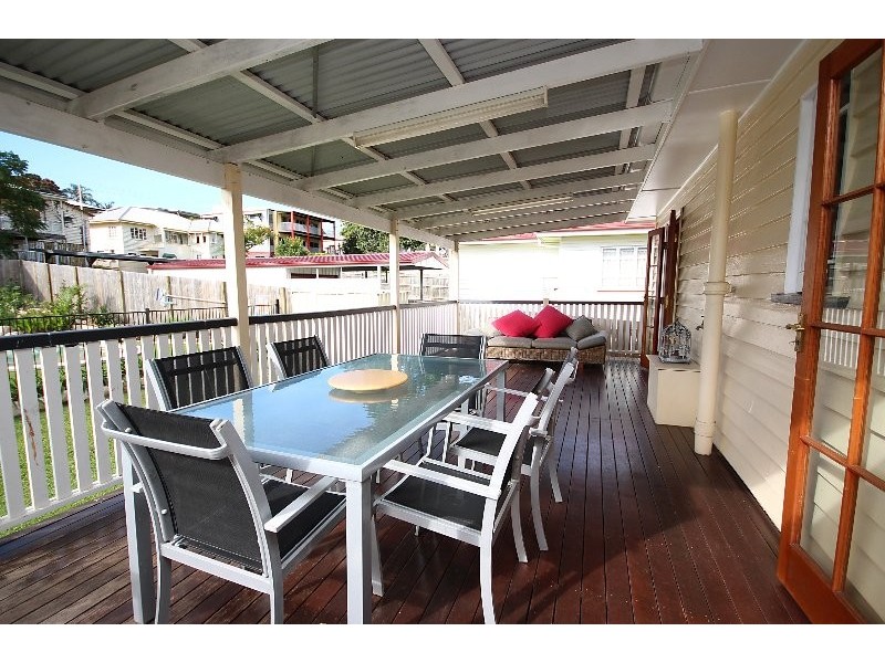 263 Rode Road, Wavell Heights QLD 4012