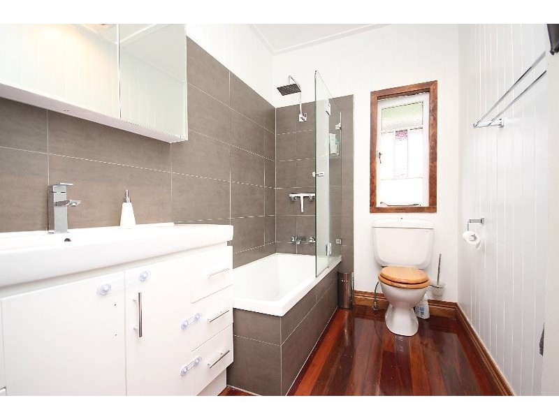 30 Castle Street, Kedron QLD 4031