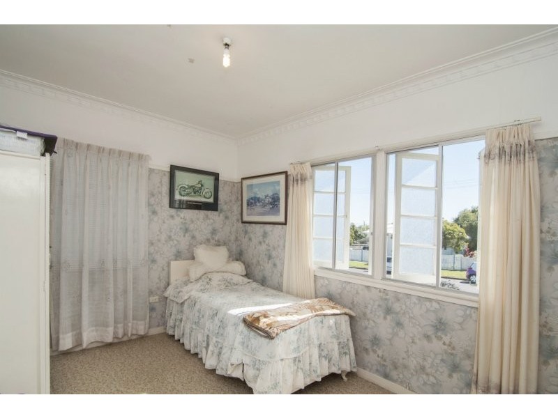 68 Nielson St, Chermside QLD 4032