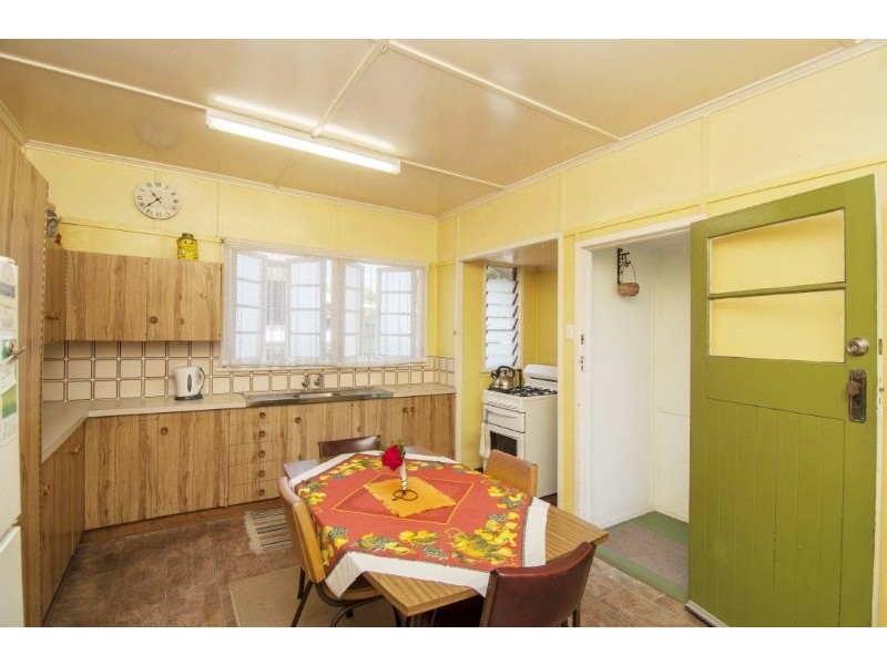 68 Nielson St, Chermside QLD 4032