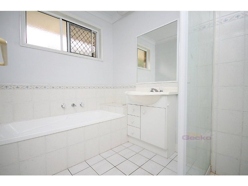 4 Penleigh Close, Boondall QLD 4034