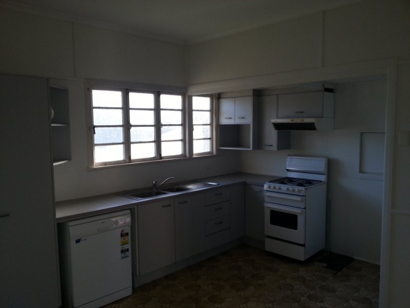 20 Esdale St, Wavell Heights QLD 4012