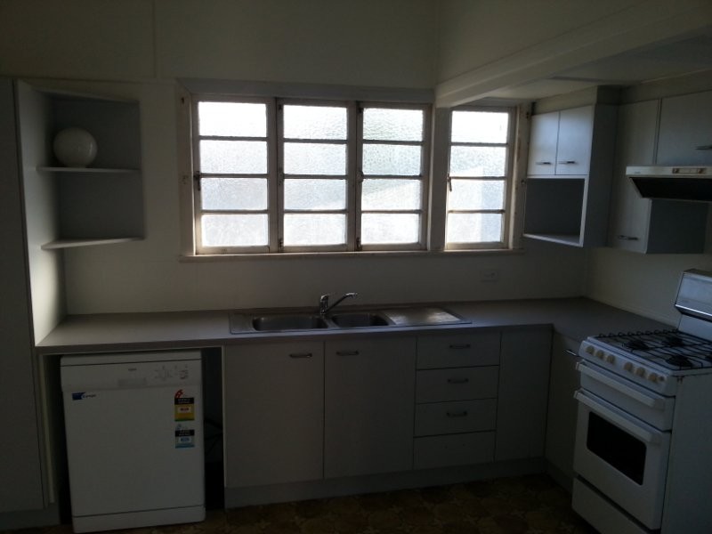 20 Esdale St, Wavell Heights QLD 4012