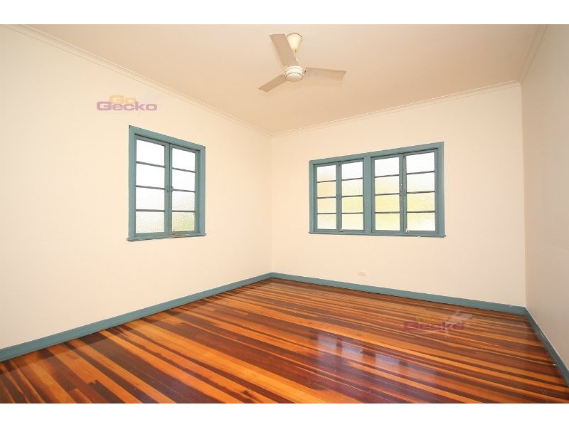 20 Esdale St, Wavell Heights QLD 4012