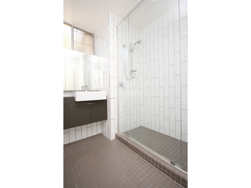 3/22 Holland Street, Toowong QLD 4066