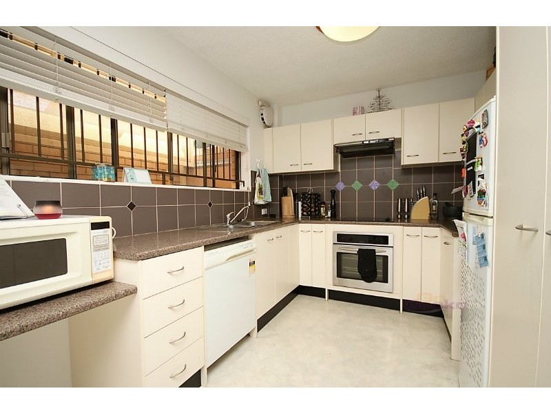 2/30 Whish Street, Windsor QLD 4030