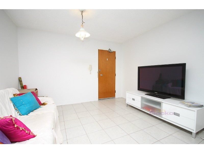 2/30 Whish Street, Windsor QLD 4030