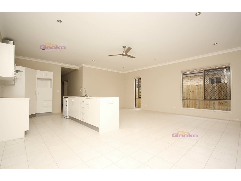 9 Station Avenue, Northgate QLD 4013