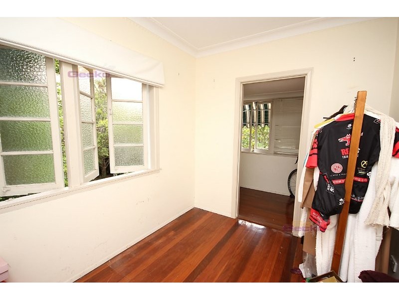 3 Cecil Road, Bardon QLD 4065