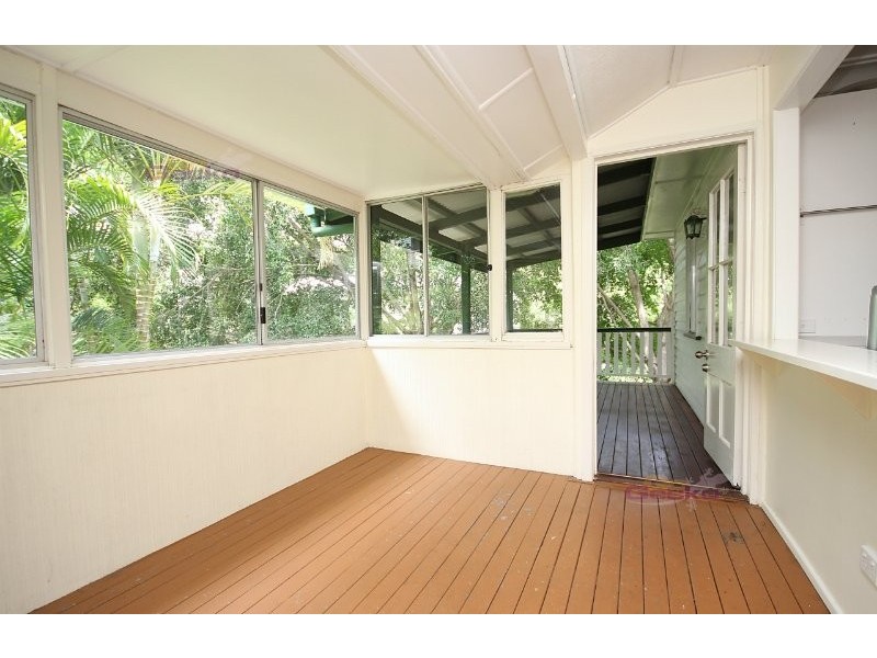 3 Cecil Road, Bardon QLD 4065