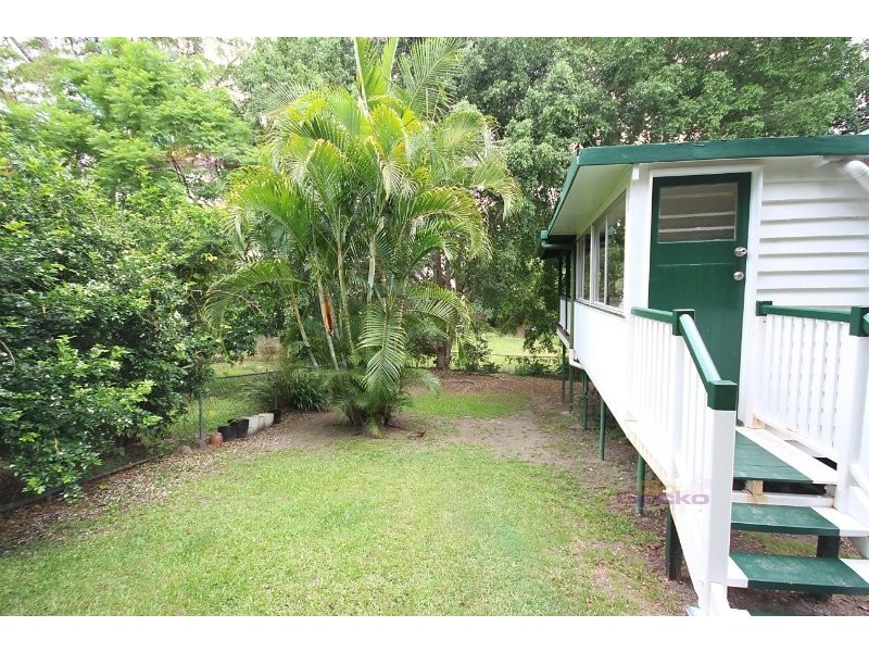 3 Cecil Road, Bardon QLD 4065