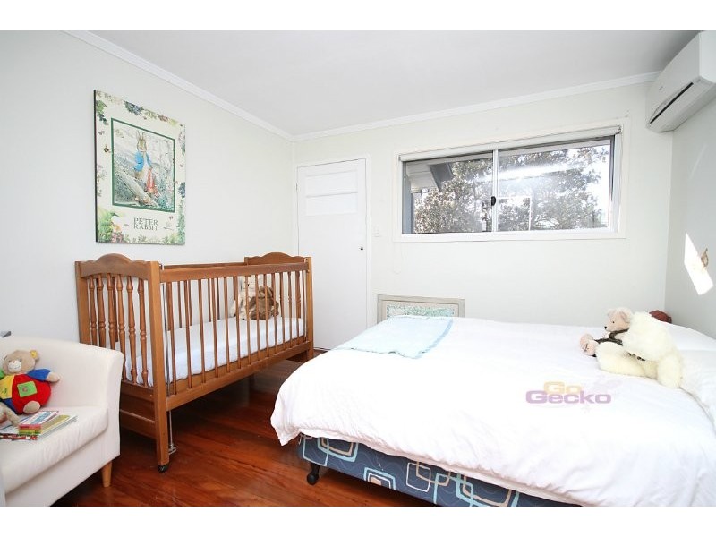 9 Rutherford Street, Stafford Heights QLD 4053