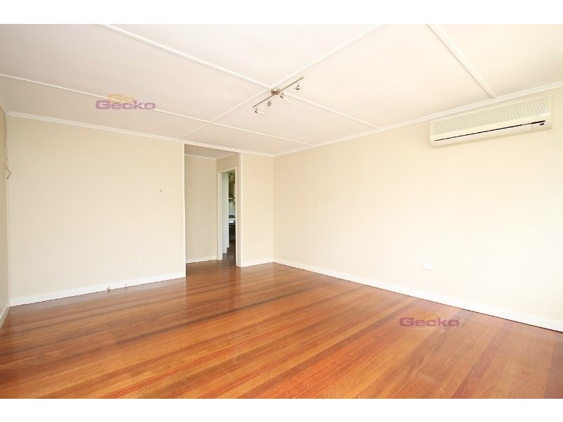 16 Deerdale Street, Stafford Heights QLD 4053