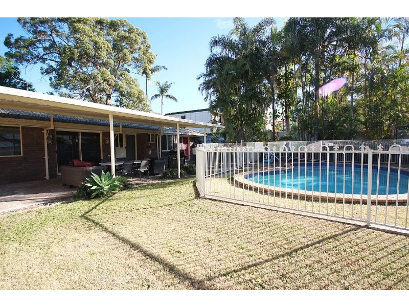 23 Gordon Road, Ferny Hills QLD 4055