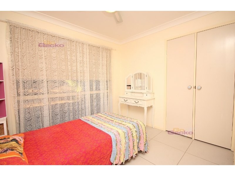 23 Gordon Road, Ferny Hills QLD 4055